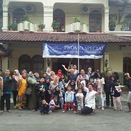 Vidi 1 Hotel Jogjakarta Kejayan Exterior foto