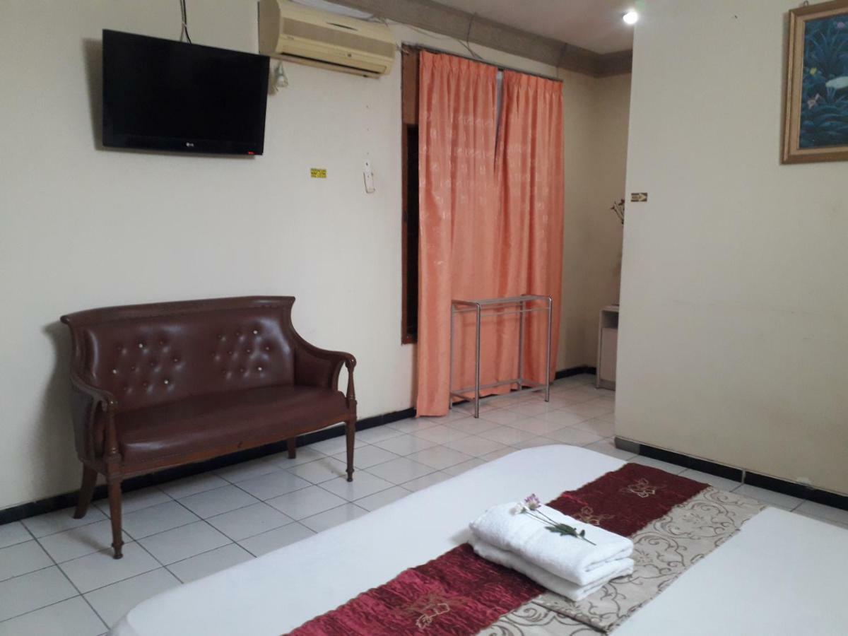 Vidi 1 Hotel Jogjakarta Kejayan Exterior foto